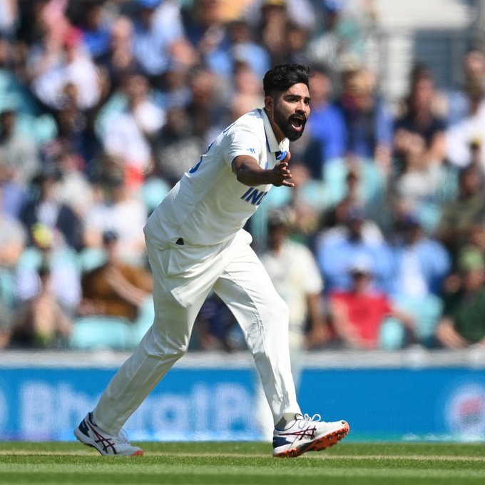 வெஸ்ட் இண்டீஸ் வீரர்கள் பிட்சை டேமேஜ் பண்ணாங்க.. அப்போது ரோகித் சர்மா என்கிட்ட இதைத்தான் பண்ண சொன்னாரு! - ஓப்பனாக பேசிய சிராஜ் 4 வெஸ்ட் இண்டீஸ் வீரர்கள் பிட்சை டேமேஜ் பண்ணாங்க.. அப்போது ரோகித் சர்மா என்கிட்ட இதைத்தான் பண்ண சொன்னாரு! - ஓப்பனாக பேசிய சிராஜ் 4