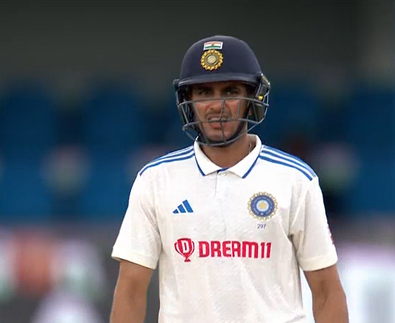 சுப்மன் கில்லால் இத கூட உருப்படியாக செய்ய முடியவில்லை; சுப்மன் கில் குறித்து முன்னாள் வீரர் விமர்சனம் !!