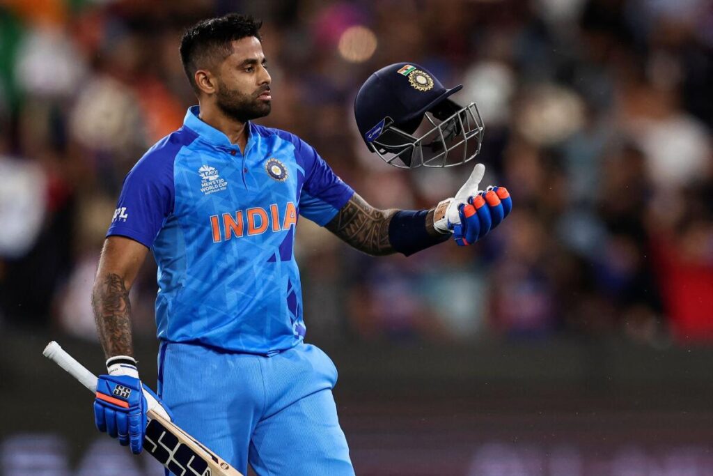 ஒருநாள் உலகக் கோப்பை தொடரில் இவர் கட்டாயம் இடம்பெறவேண்டும்; டக்-அவுட் நாயகன் சூரியகுமார் யாதவிர்க்கு ஆதரவாக பேசிய இந்திய வீரர் !!