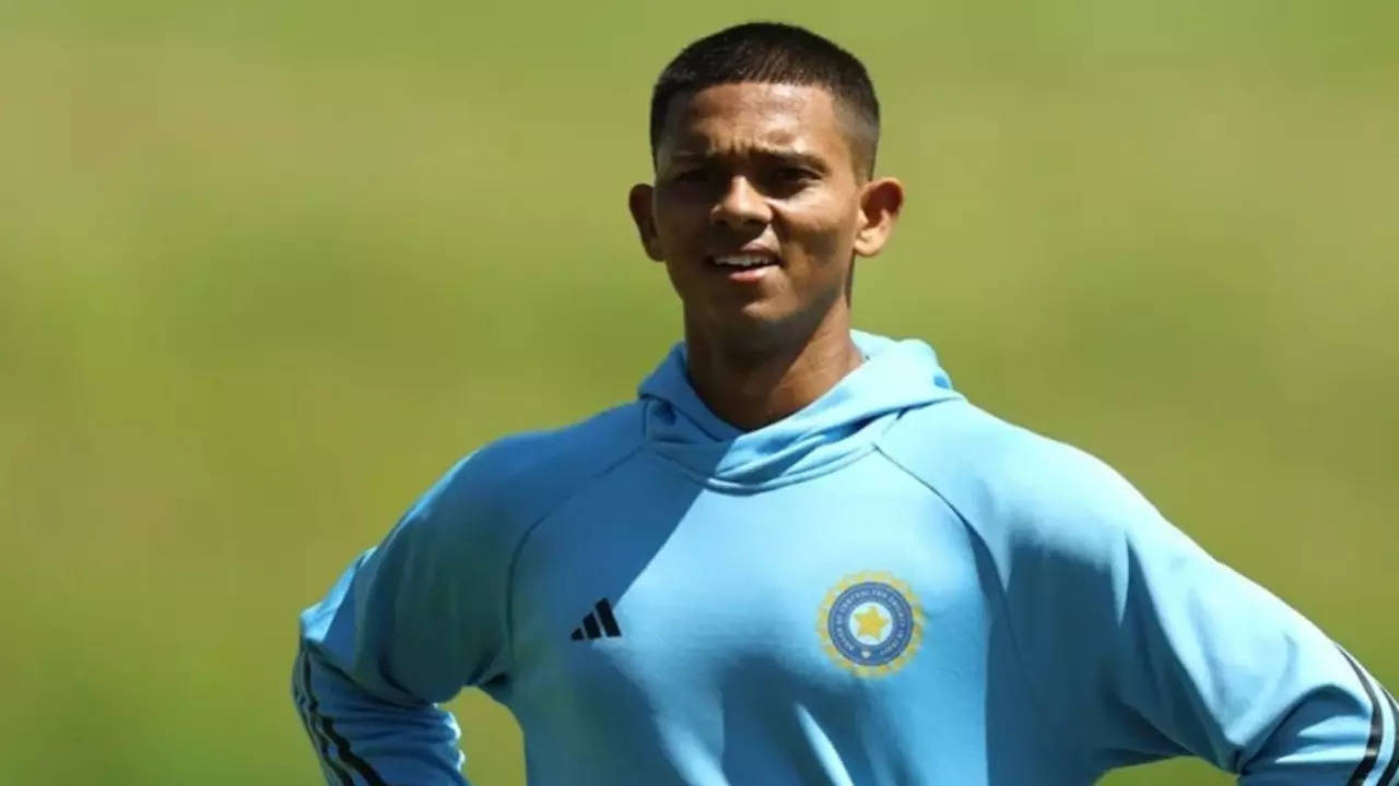 இஷான் கிஷனுக்கு பதிலா இந்த பையனுக்கு வாய்ப்பு வாய்ப்பு... பயம் இல்லாம சம்பவம் செய்ய சரியான ஆளு இந்த பையன் தான்; வாசிம் ஜாபர் சொல்கிறார் !! 4