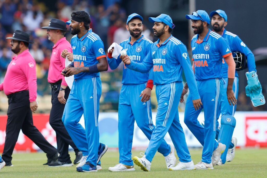இந்திய அணியின் அடுத்த விராட் கோலியும் இவர் தான்... ரோஹித் சர்மாவும் இவர் தான்... உலகக்கோப்பையில் மிரட்ட போறான்; சுரேஷ் ரெய்னா உறுதி !! 4
