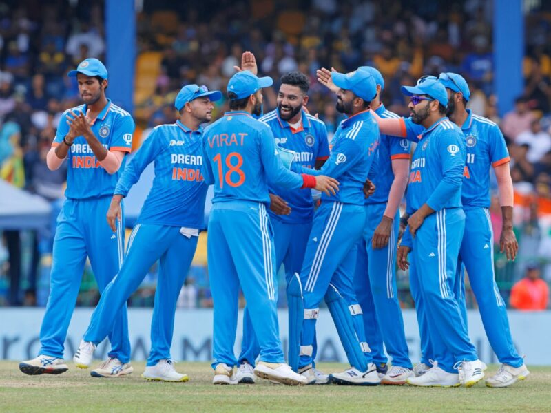 அஸ்வின், இஷான் கிஷன் இல்லை... விராட் கோலி, ரோஹித் சர்மா ரீ எண்ட்ரீ; முதலில் பேட்டிங் செய்கிறது ஆஸ்திரேலிய அணி !! 9