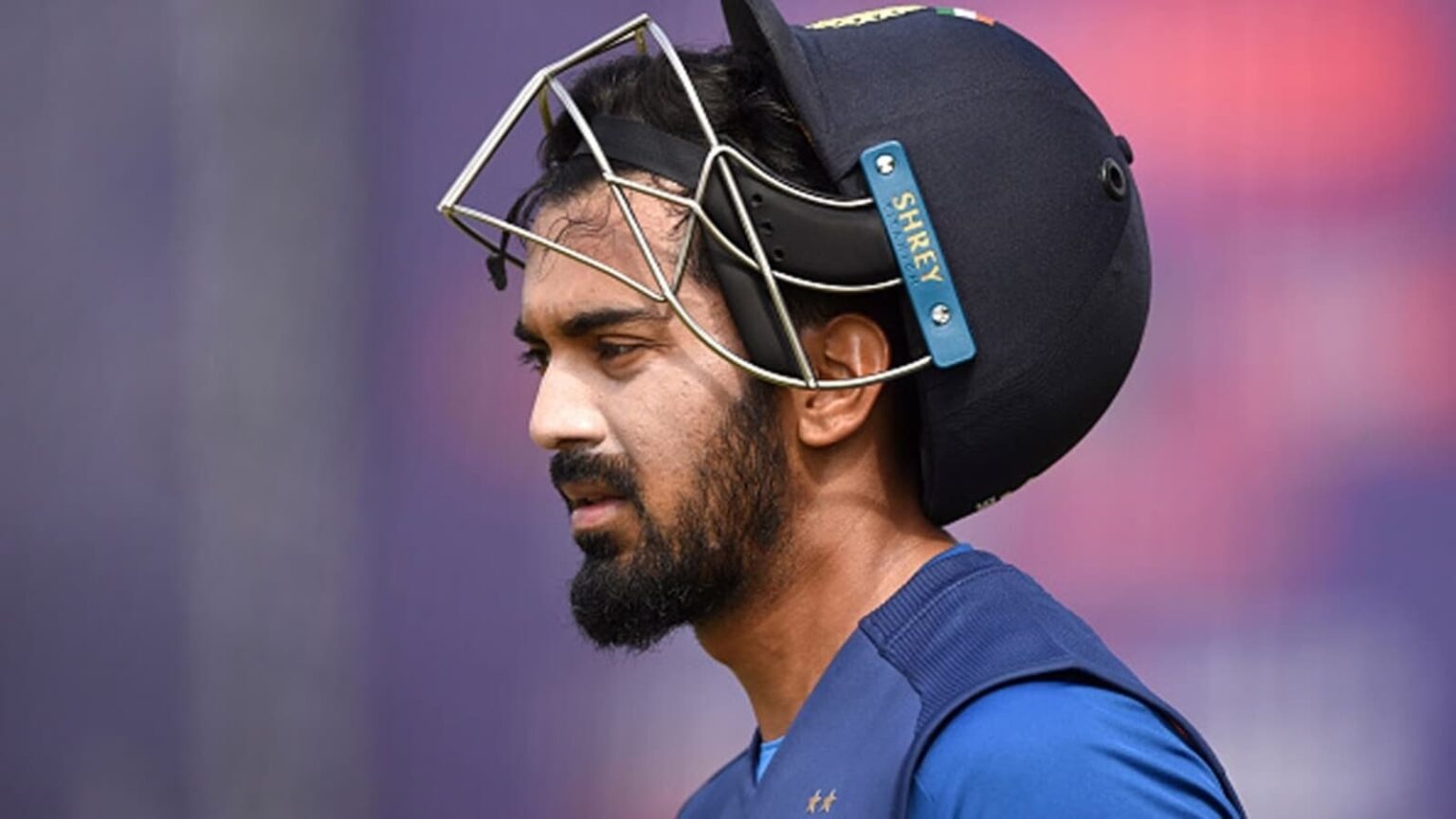 சூர்யகுமார் யாதவ நம்புறது முட்டாள்தனம்... மிடில் ஆர்டரில் இவர்களுக்கு மட்டும் வாய்ப்பு கொடுங்க; அட்வைஸ் கொடுக்கும் சேவாக் !! 3