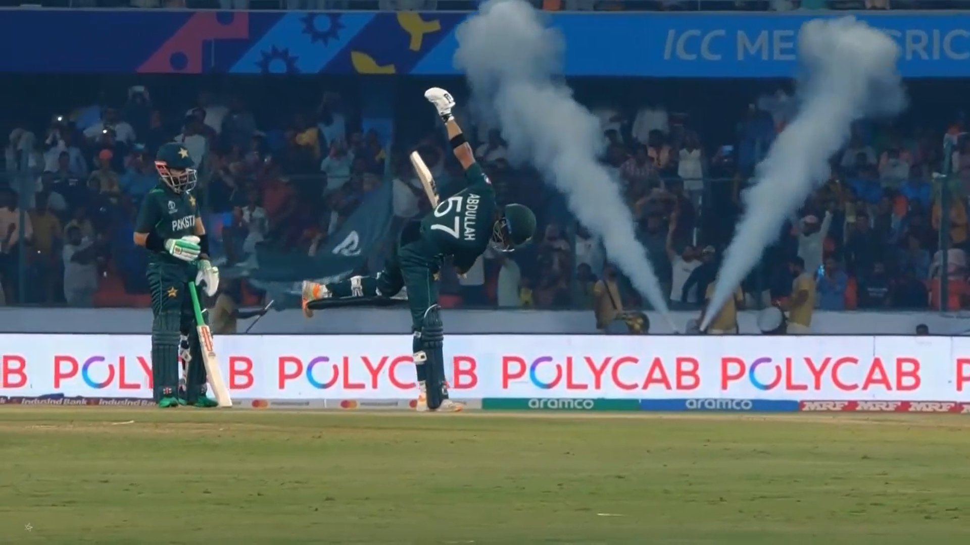 48 வருட உலகக்கோப்பை வரலாற்றில் நடக்காத விசயம்… மிகப்பெரும் சாதனை படைத்தது பாகிஸ்தான் அணி !!