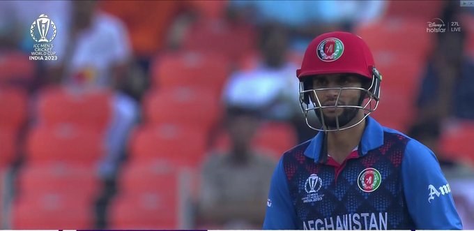 வெறும் 3 ரன்னில் சதம் அடிக்கும் வாய்ப்பை இழந்த ஆஃப்கான் வீரர் ஒமர்ஜாய்… தனி ஆளாக போராட்டம்; தென் ஆப்ரிக்காவிற்கு 245 ரன்கள் இலக்கு !!