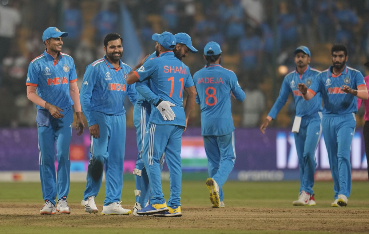 இந்திய அணிக்கு இந்த ஒரு விசயம் தான் பிரச்சனை...இத மட்டும் சமாளிச்சிட்டா நியூசிலாந்த அடிக்கிறது எல்லாம் ஒரு மேட்டரே இல்ல; மைக் ஹசி சொல்கிறார் !! 1