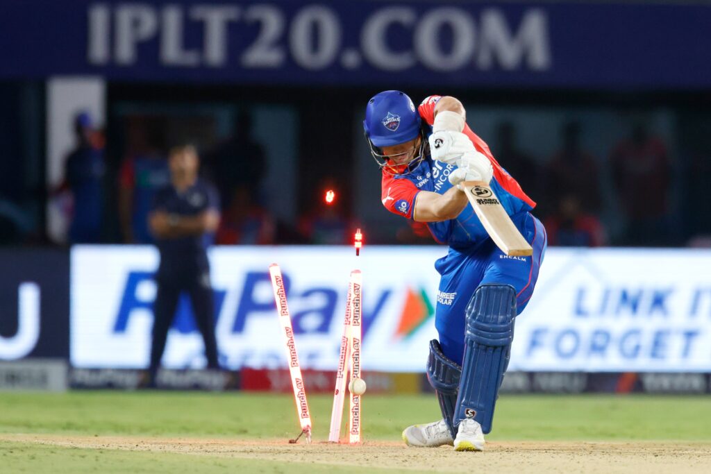 அதிரடியாக ஆரம்பித்த டேவிட் வார்னர்… இரண்டே பந்தில் போட்டியை மாற்றிய பதிரானா; 191 ரன்கள் குவித்தது டெல்லி அணி !!