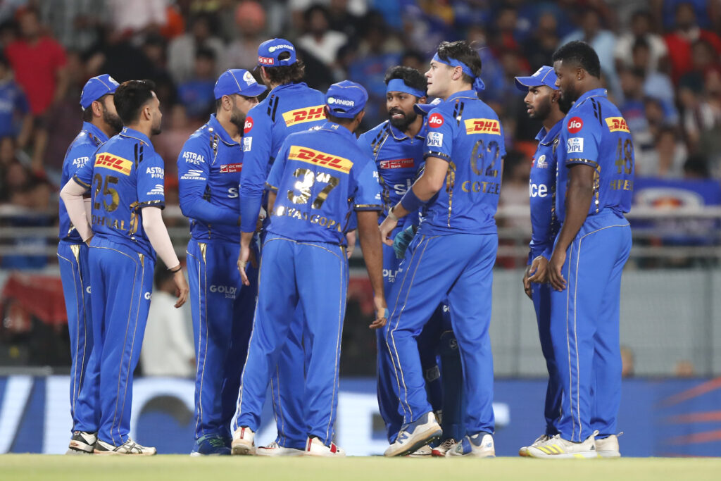 தனி ஆளாக மும்பை அலறவிட்ட அசுதோஷ் சர்மா… ஒரே ஓவரில் மாறிய போட்டி; மும்பையிடம் போராடி தோற்றது பஞ்சாப் !!